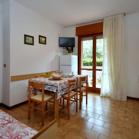Appartamento Orsa Maggiore By Interhome